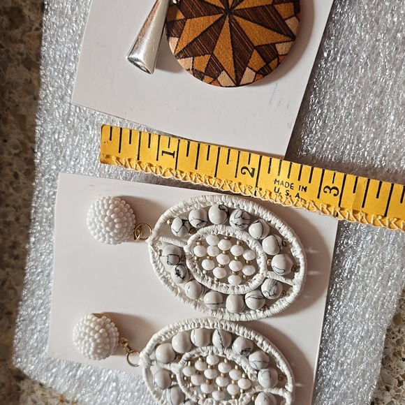 Elegant White and Brown Earrings Set of 2 - Picture 15 of 17